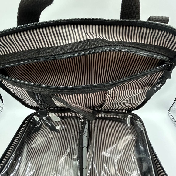 Thirty-One Quilted Floral Print Train Case Cosmetic Makeup Bag Gray, Detachables - Picture 7 of 16